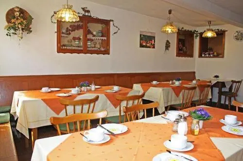 Pensionat Gasthof Zur Krone Burghaslach